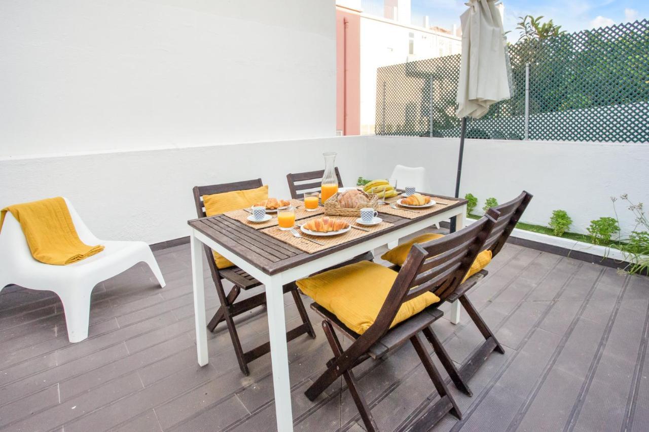 Modern 2 Bedroom Apartment In Estrela With Outside Terrace! Amazing For Families, Couples, Friends Lisboa Kültér fotó