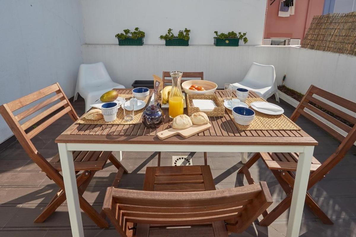 Modern 2 Bedroom Apartment In Estrela With Outside Terrace! Amazing For Families, Couples, Friends Lisboa Kültér fotó